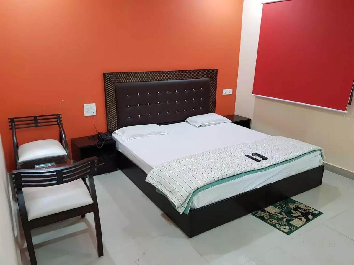 Sri Chetan Jyoti Ashram Villa Haridwār Buitenkant foto